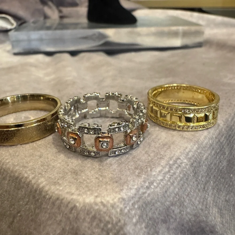 Men Elegant Gold and Silver Ring Set untested Bands‎